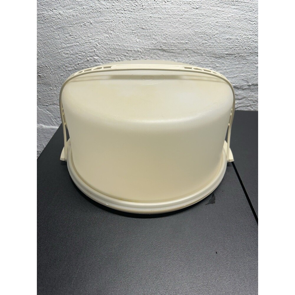 Vintage Tupperware Cake Holder With Handles